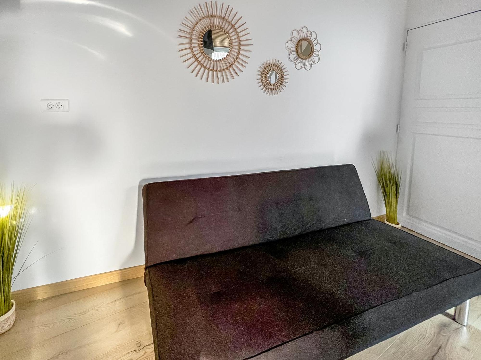 Apartament L'Eden Carolo - Netflix, Wi-Fi, 10Min Aeroport, Parking Gratuit Dampremy Zewnętrze zdjęcie